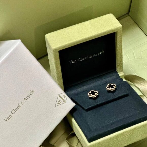 Van Cleef & Arpels black earrings - Picture 3 of 6